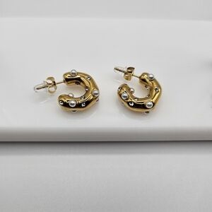 🆕️Faux pearl gold-tone stainless steel cuff hoop earrings